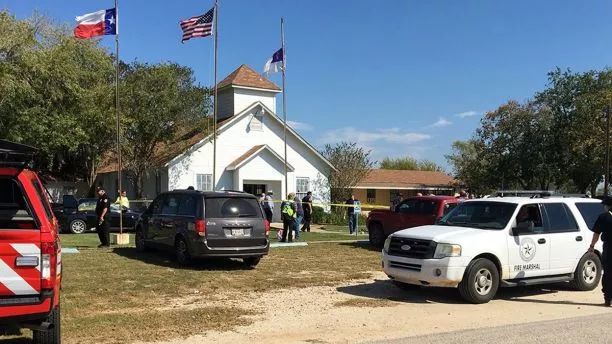 图姐 | 至少20人死亡，德州一教堂又爆大规模枪杀案